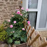 Les Petits Champs Homestay