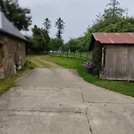 Les Petits Champs Homestay