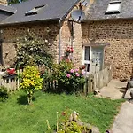 Homestay Les Petits Champs Buais-les-Monts