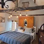 Homestay Les Petits Champs
