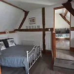Homestay Les Petits Champs Buais-les-Monts