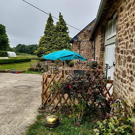 Les Petits Champs Homestay szállás