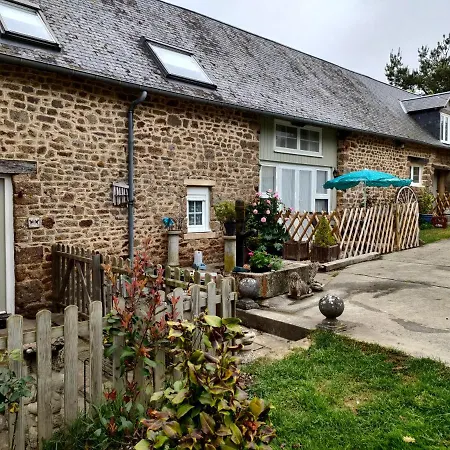 Quarto em Acomodações Particulares Les Petits Champs Buais-les-Monts