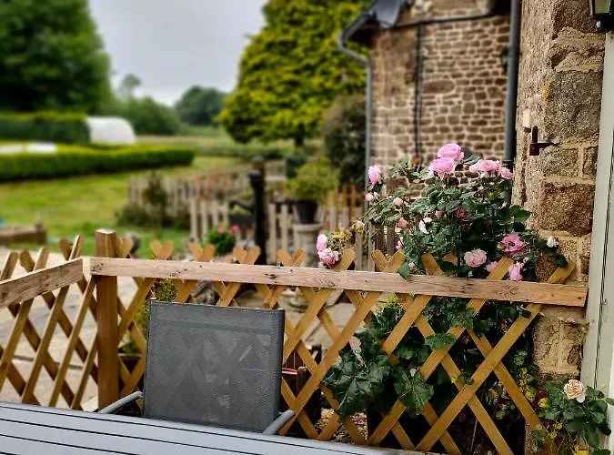 Les Petits Champs * Buais-les-Monts